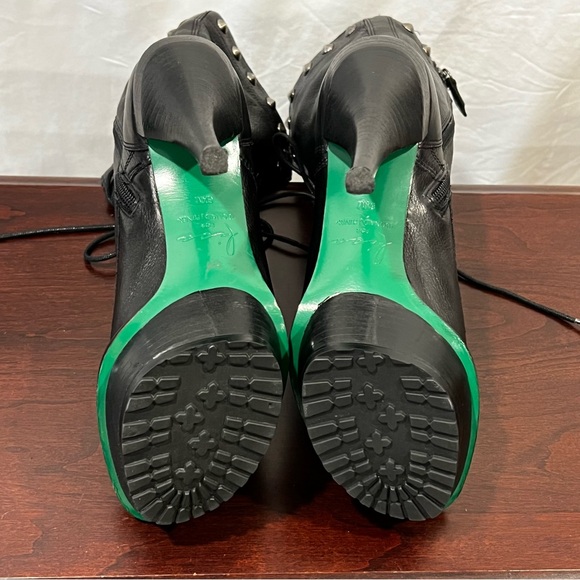 Lisa for Donald J Pliner Size 6-1/2 Leather Open Toed Boots. Like New Condition - Picture 6 of 9